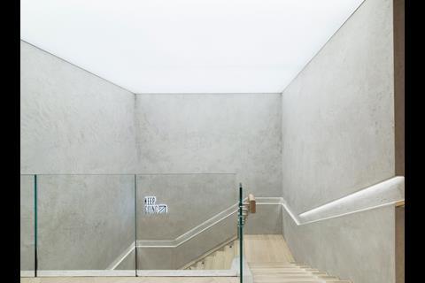 Lululemon, Regent Street